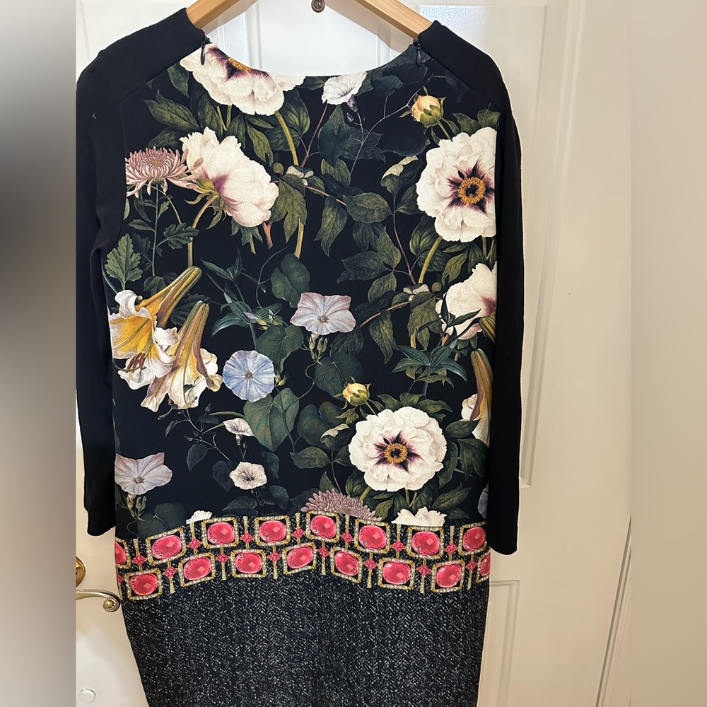 VDP ITALY DRESS FITTED MIDI LENTH DETAILED ZIPPERS ON SHOULDER